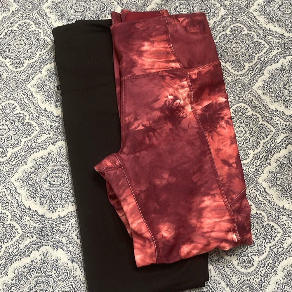 Gently worm women’s leggings.  Size small.